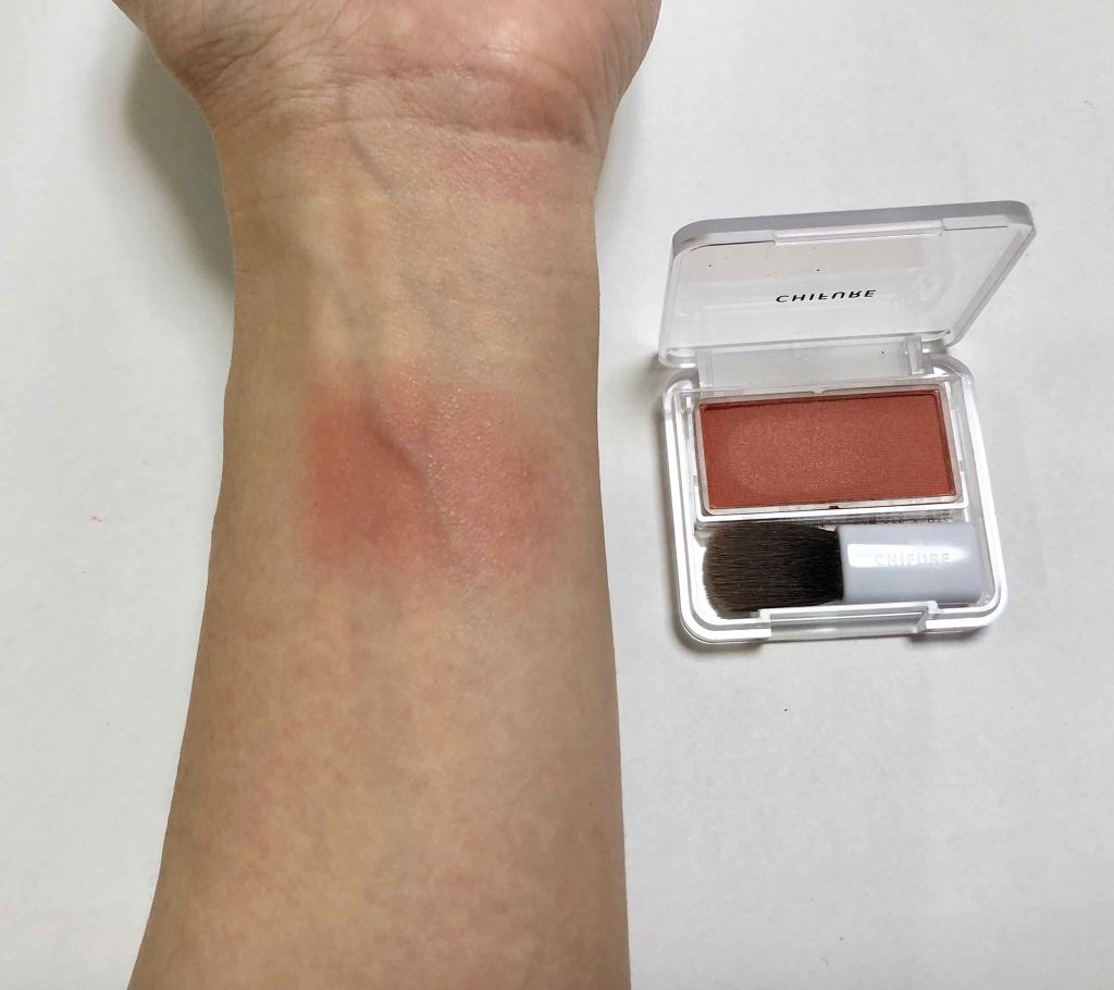 チーク カラー(ブラシ付)/ちふれ/パウダーチークを使ったクチコミ(2枚目)