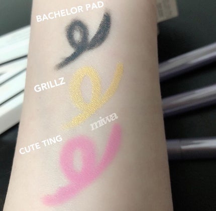 FENTY BEAUTY BY RIHANNA FLYPENCIL  LONGWEAR PENCIL EYELINEARのクチコミ「ベスコス決定❣️カラーメイク好きさんにオススメ❣️
FENTY BEAUTY BY RIHA.....」(2枚目)