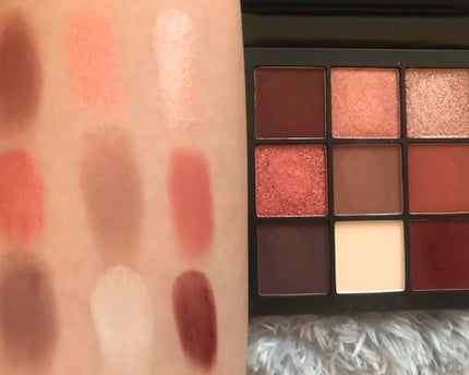 Obsessions Eyeshadow Palette/Huda Beauty/アイシャドウパレットを使ったクチコミ(2枚目)
