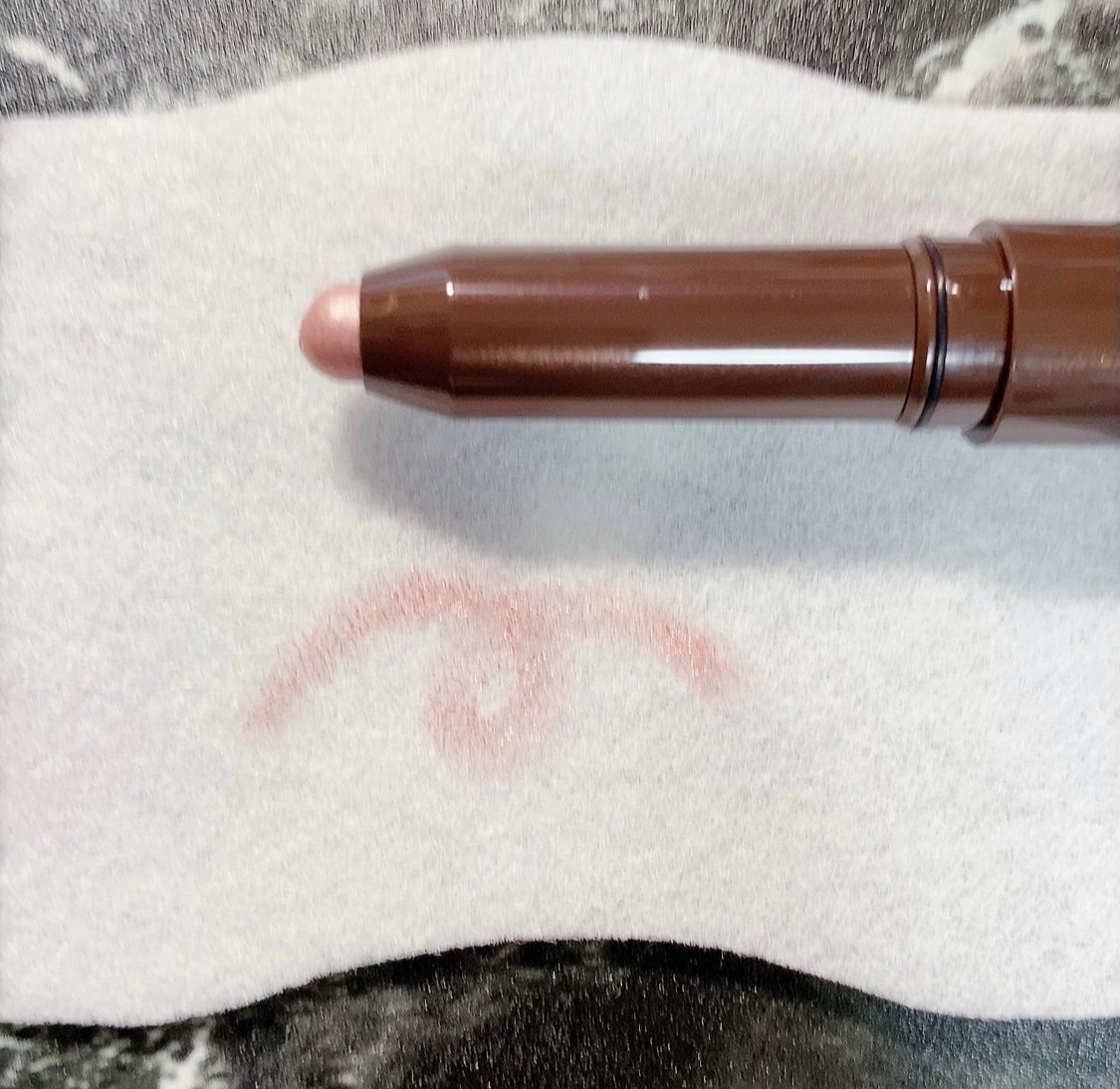 グリームオンフィットシャドウ/excel/スティックアイシャドウを使ったクチコミ（2枚目）