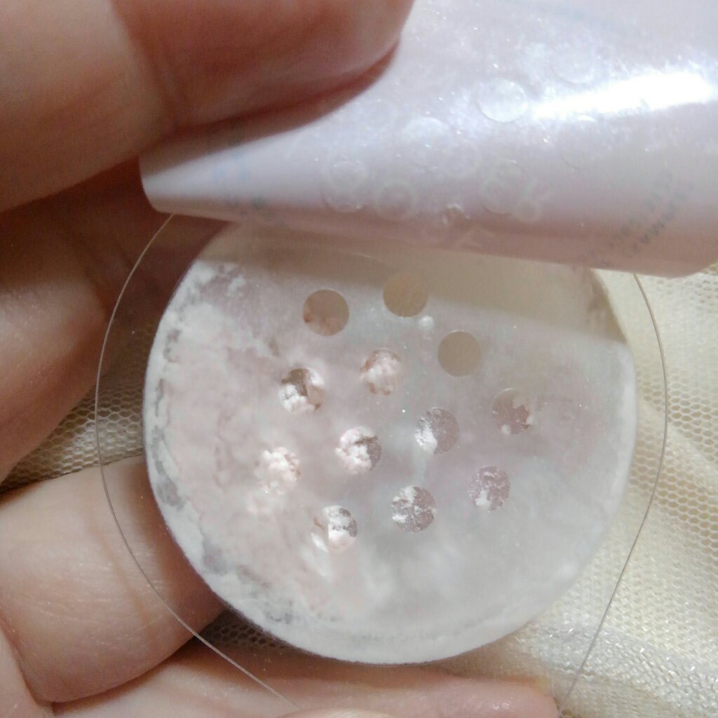 キスミー フェルム ルースワンダーフィニッシュＳＰ/キスミー フェルム/ルースパウダーを使ったクチコミ（3枚目）