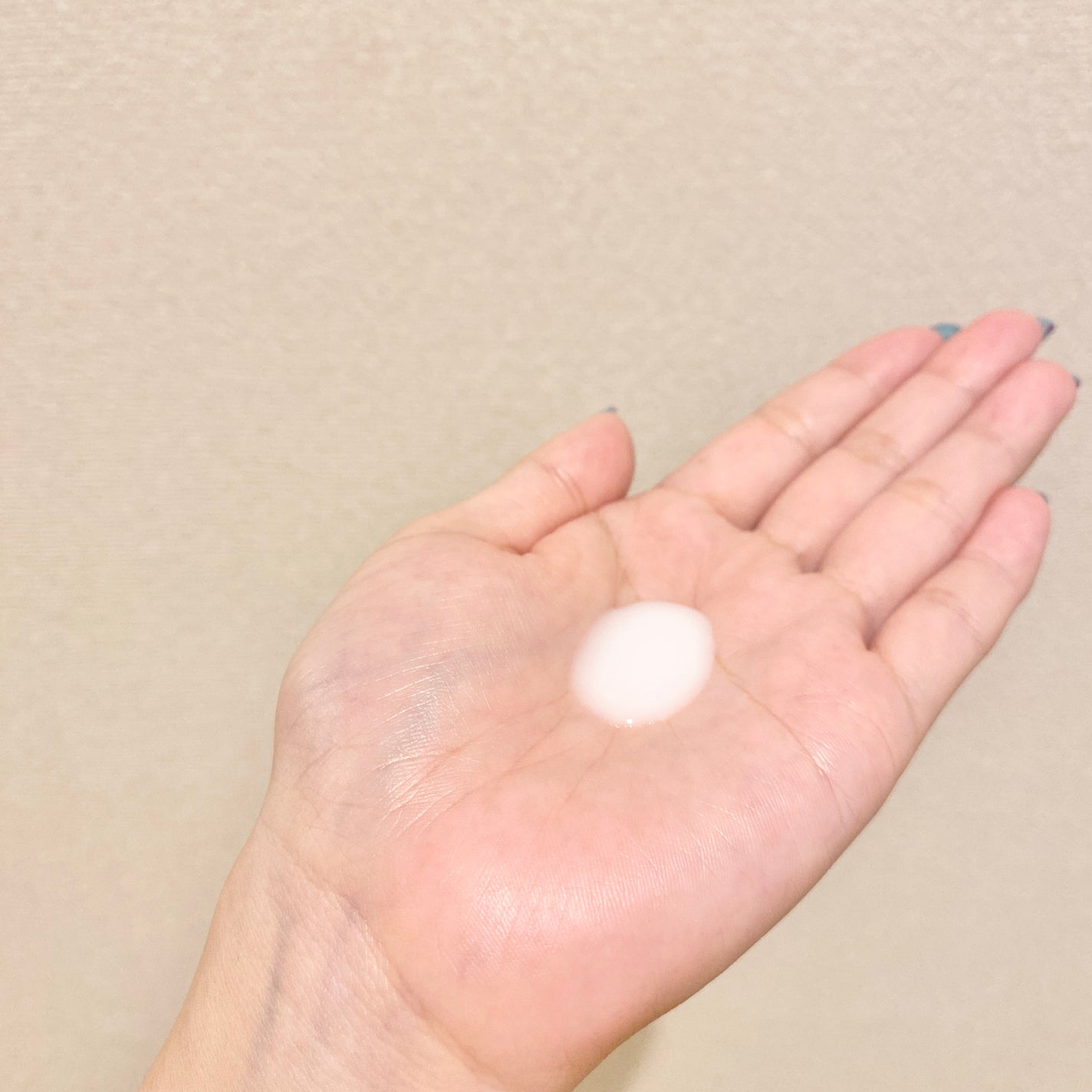 プレミアムボディミルク ホワイトニング【医薬部外品】 /ニベア/ボディミルクを使ったクチコミ(2枚目)