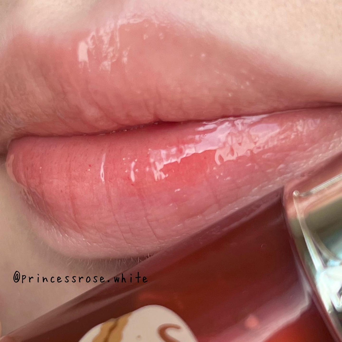 リップコンフォートオイル/CLARINS/リップグロスを使ったクチコミ(5枚目)