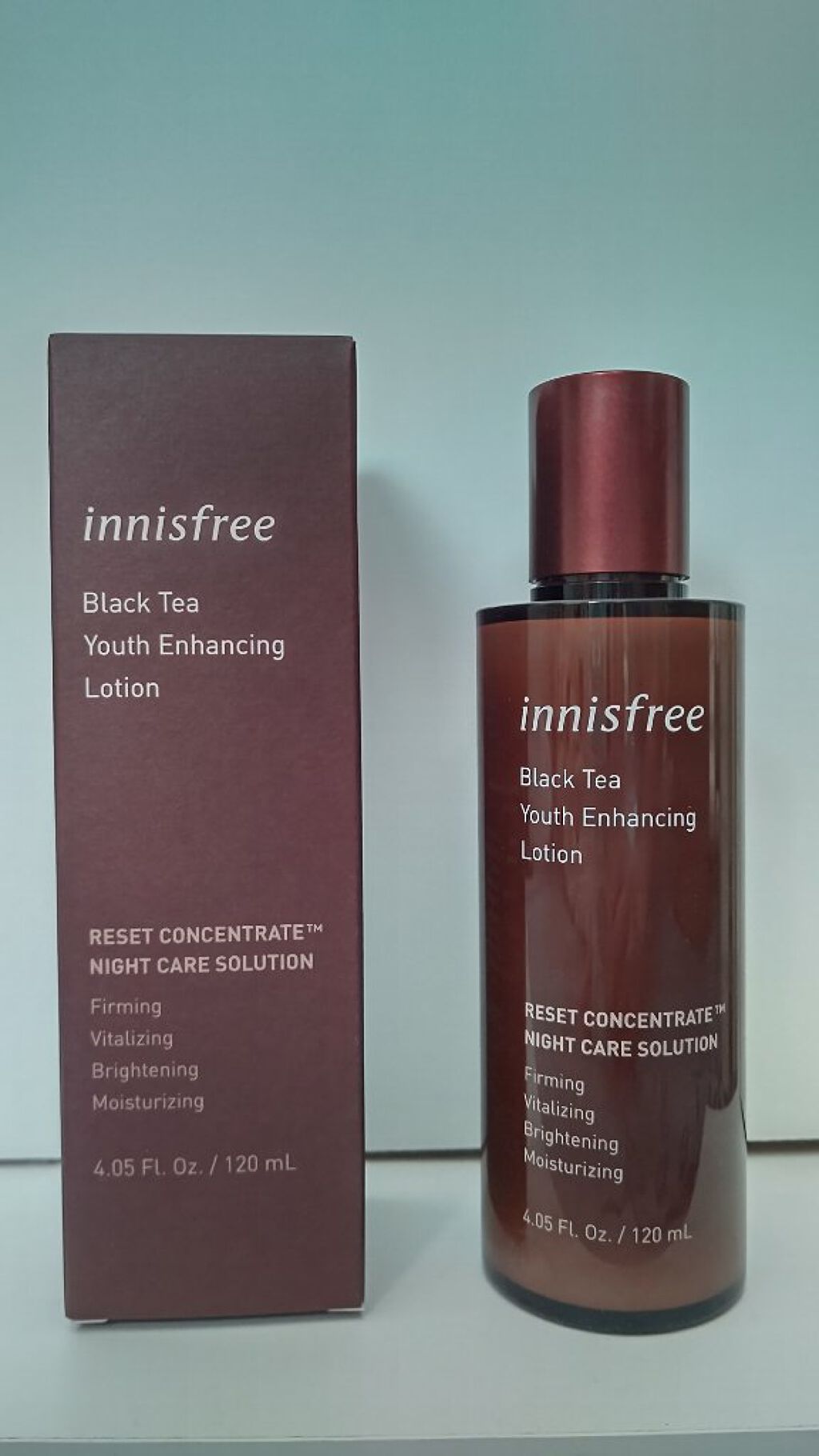 イニスフリーの乳液！

美容液とか保湿高めなものの後に
クリーム使わなくても
充分保湿してくれます

夏クリーム塗りたくないな
って人にはいいと思います

乳液だからもちろんのびはいいし
ポンプだから使いやすい

発酵茶葉でストレス(乾燥や