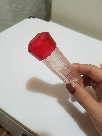 クリスタル綿棒ケース/キャンドゥ/その他化粧小物を使ったクチコミ(2枚目)