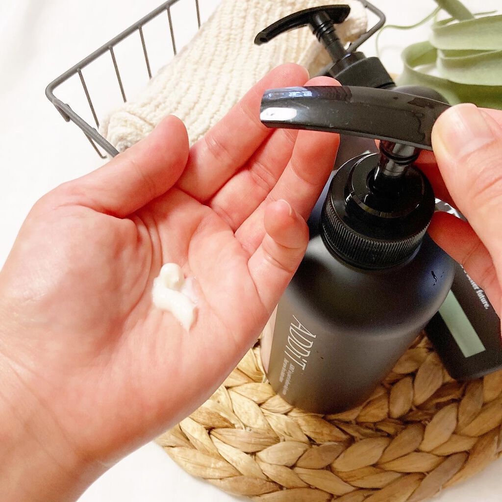 Rie_beauty on LIPS 「美しい髪は土台となる頭皮のケアが必要不可欠。健康的な美しい髪を..」(4枚目)