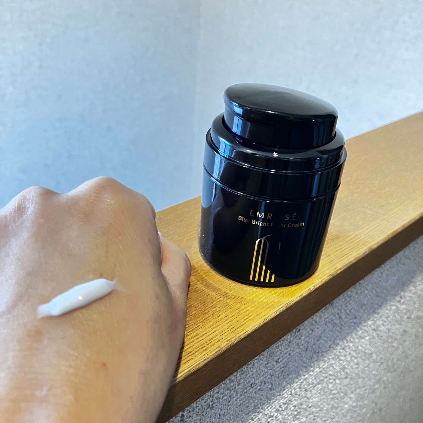 ブルーブライトナイトクリーム/EMROSÉ/フェイスクリームを使ったクチコミ(3枚目)