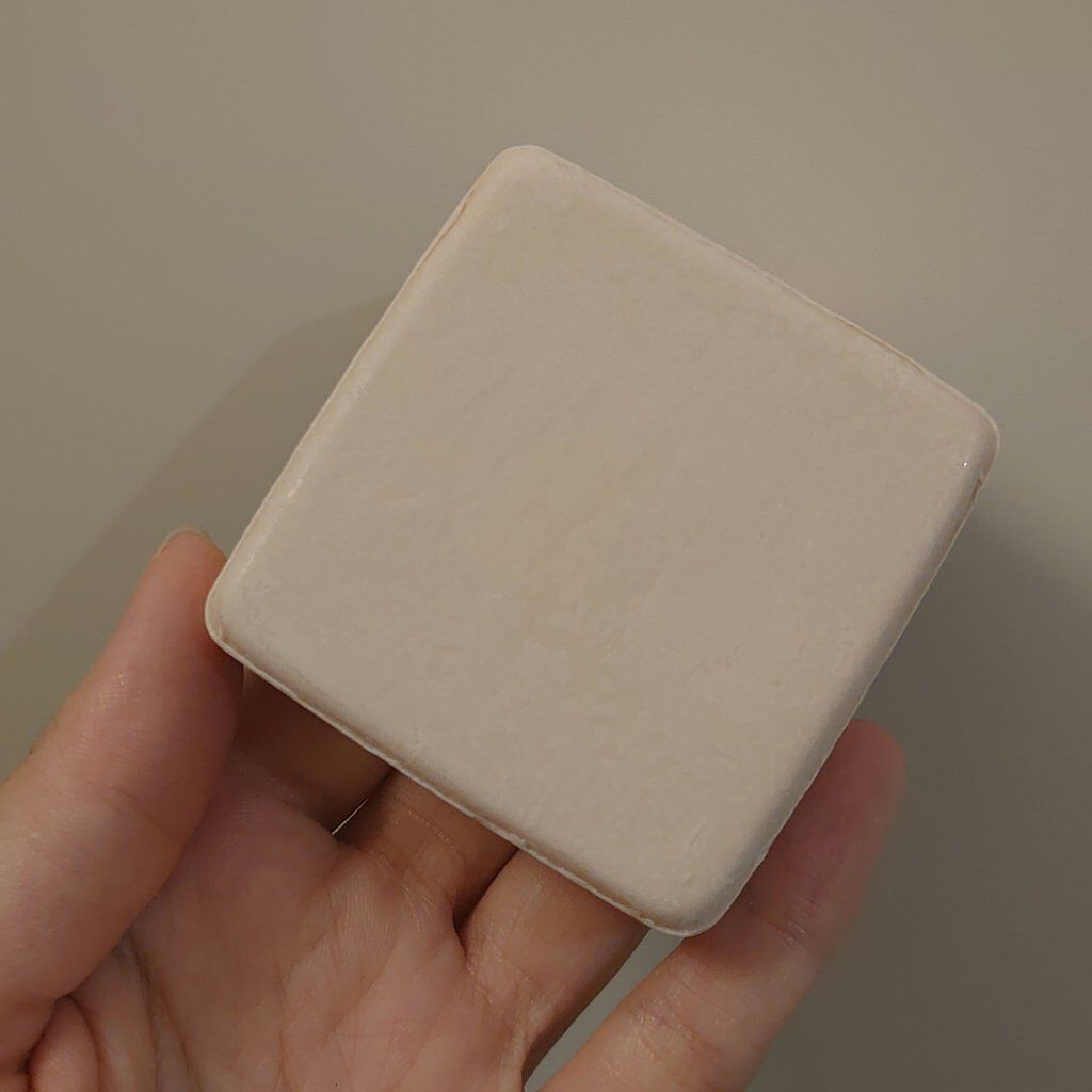 姫ラボ 姫ラボ石鹸のクチコミ「玉造温泉駅コスメ
姫ラボの固形石けん。

コスパ抜群でもちもちツルツル肌😀

石鹸って洗い流す.....」（2枚目）