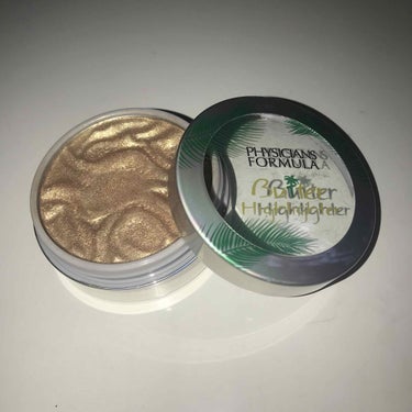 PHYSICIANS FORMULA
Butter Highlighter ⭐︎ champagne

iHerbで購入しました☺️
指で触るとぬるっふわって感じがして気持ちいい😍

ブラシで塗るより指