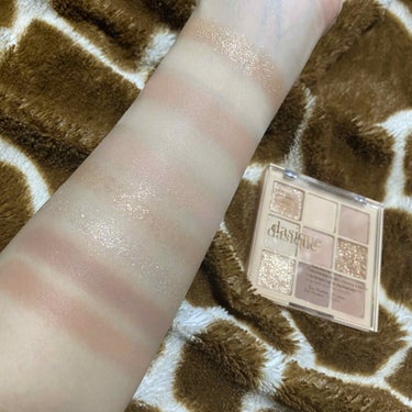 ヌーディパレット
 dasique Shadow Pallete 
#03 Nude Potion

ベージュピンク系のカラーが集まったアイシャドウパレット‪\♡︎/

私はアイシャドウを濃くすると一歩