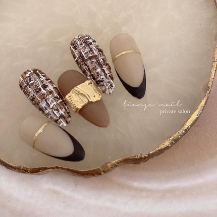 #ネイル,#秋ネイル,#大人ニュアンスネイル,#ニュアンスネイル,#ジェルネイル,#アクセサリーネイル,#ツイードネイル,#冬ネイル,#フレンチネイルのネイルデザイン