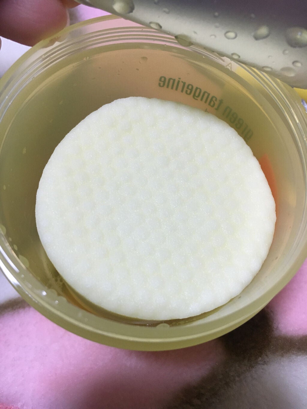 グリーンタンジェリン ビタCダークスポットケアパッド/goodal/トナーパッドを使ったクチコミ(2枚目)