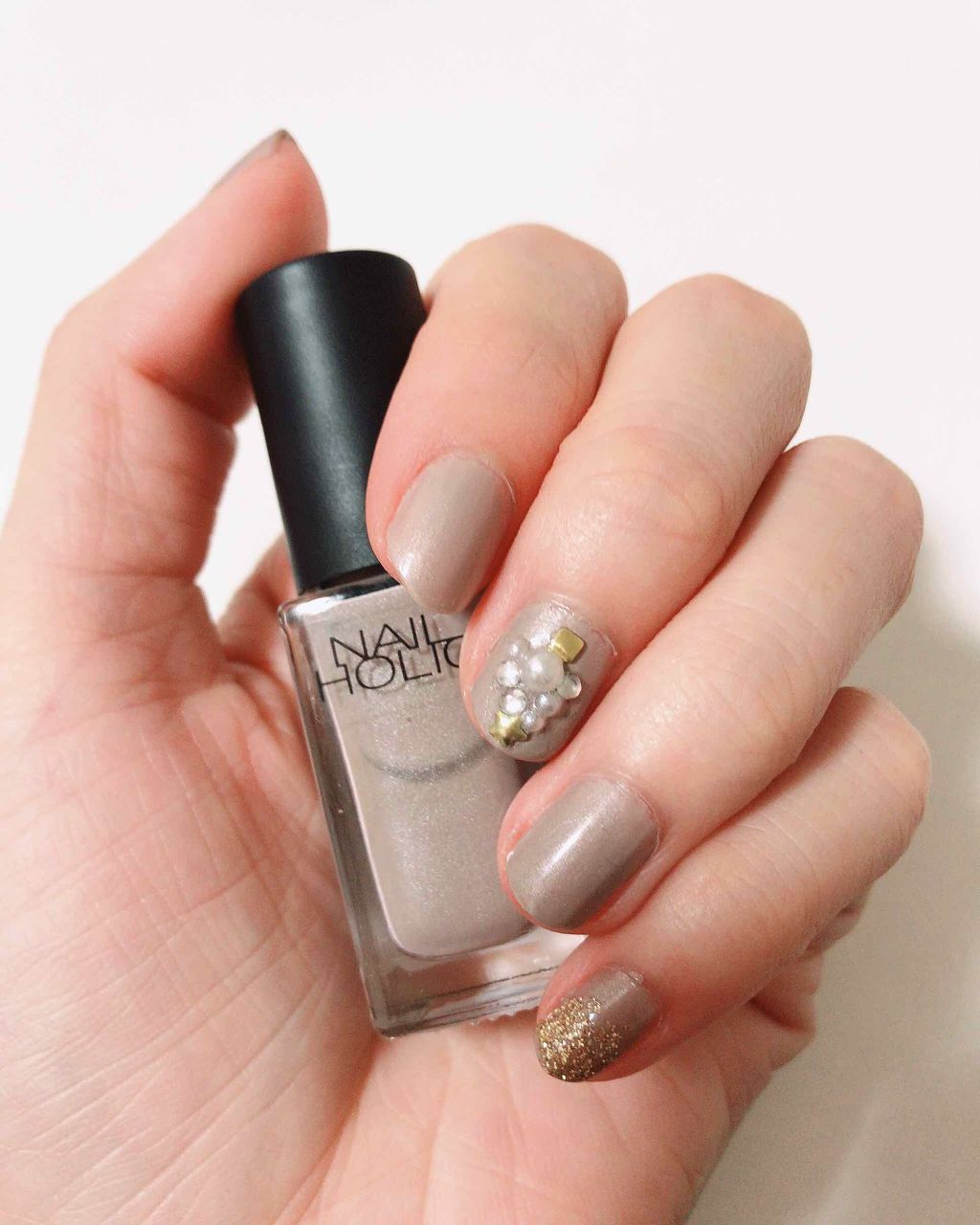 まみ on LIPS 「🌟クリスマスにぴったり🌟ツリーネイルのご紹介です🎄✨💕今回使っ..」(1枚目)