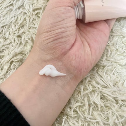 ソリッド パフューム ホワイトアプリコット/LUAFEE/練り香水を使ったクチコミ(2枚目)