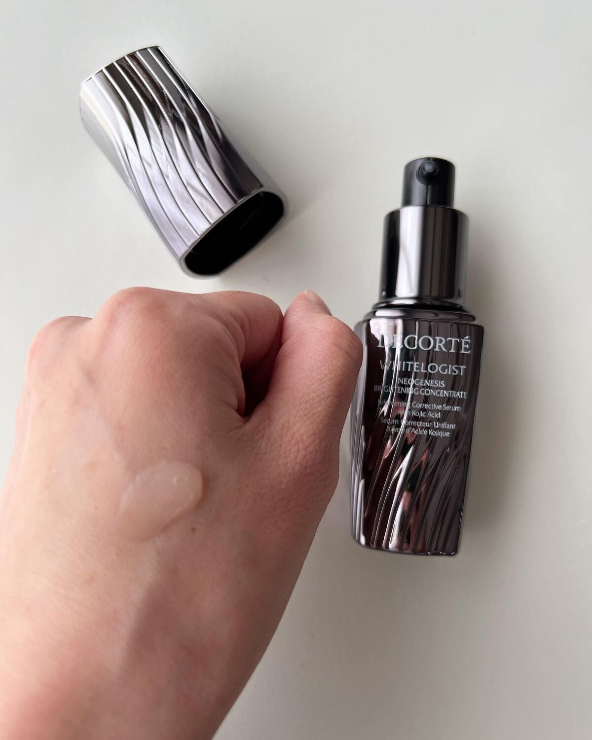 ホワイトロジスト ネオジェネシス ブライトニング コンセントレイト/DECORTÉ/美容液を使ったクチコミ(3枚目)