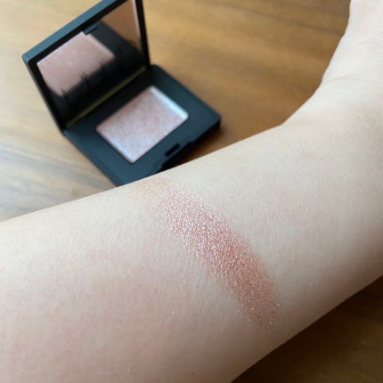 ハードワイヤードアイシャドー/NARS/単色アイシャドウを使ったクチコミ(4枚目)
