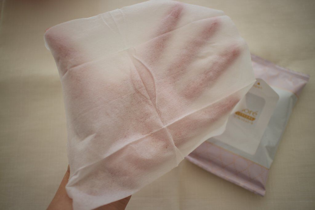 メイクの上からリフレッシュシート うるおいしっとりタイプ/ビオレ/フェイスシートを使ったクチコミ（3枚目）