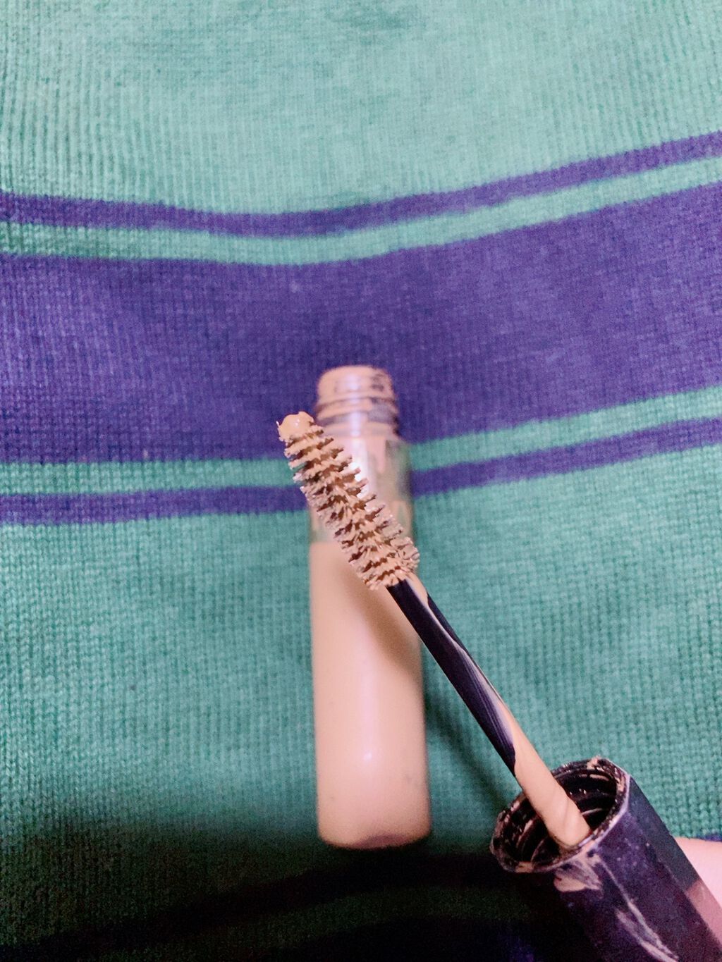 カラーリングアイブロウ/ヘビーローテーション/眉マスカラを使ったクチコミ(2枚目)