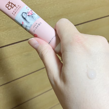 8x4 アロマスイッチ 涼感ネックジェル パリスブーケの香り/8x4/デオドラント・制汗剤を使ったクチコミ(2枚目)