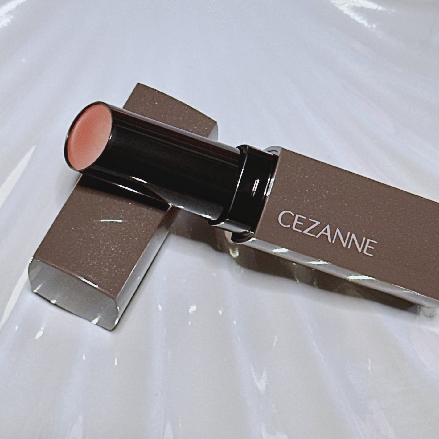 リップカラーシールド/CEZANNE/口紅を使ったクチコミ(2枚目)