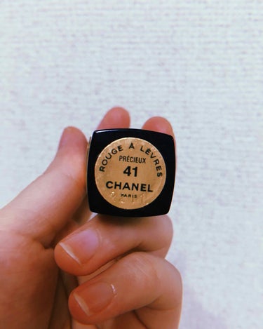 CHANEL ルージュ ア レーヴルのクチコミ「発色とても良いです！！
しっかり付いてくれるので塗る時は筆を使うようにしてます
シックな色なの.....」（2枚目）