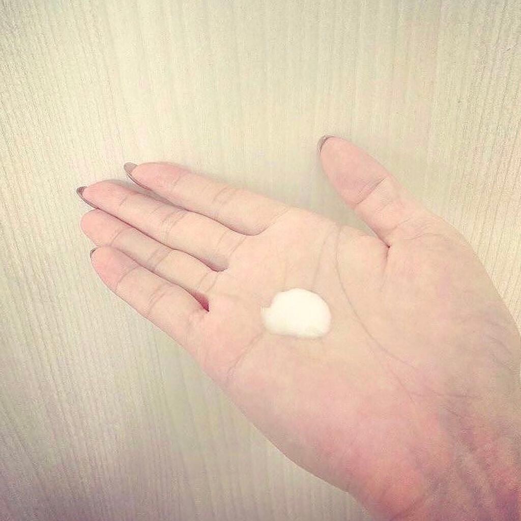 プレミアムボディミルク ホワイトニング【医薬部外品】		/ニベア/ボディミルクを使ったクチコミ(3枚目)