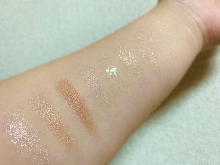 グリッターペディアアイパレット/unleashia/アイシャドウパレットを使ったクチコミ(5枚目)