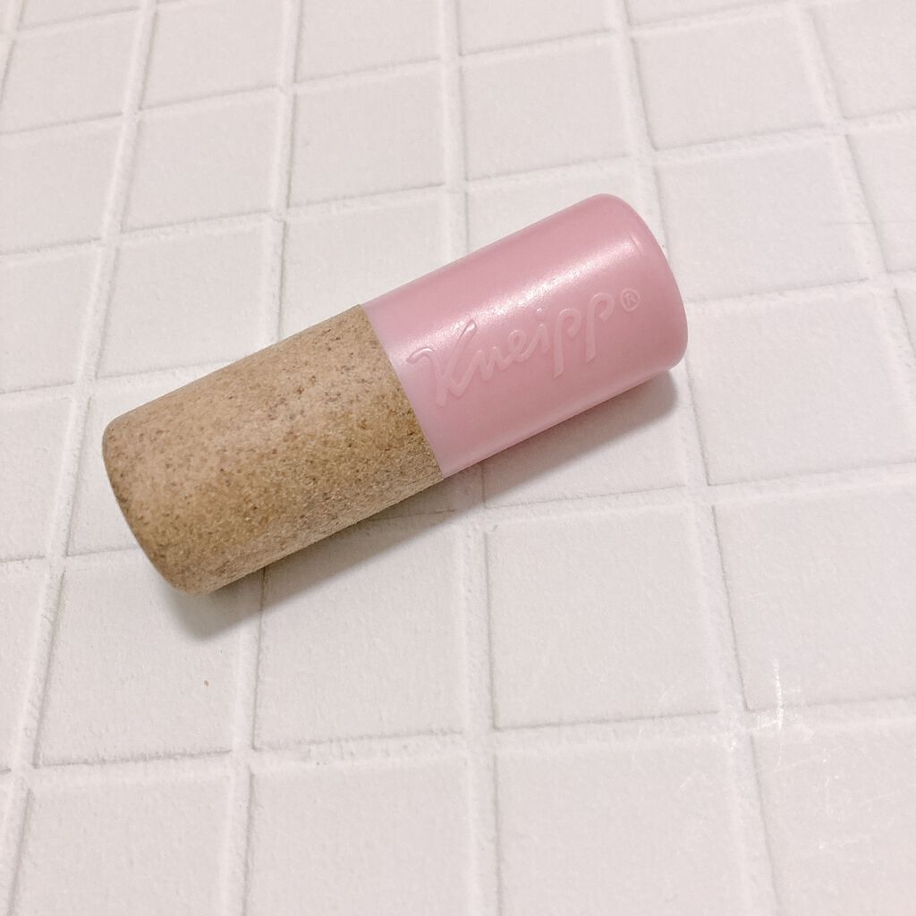 オーガニック リップバーム スイートアーモンドの香り/クナイプ/リップケアを使ったクチコミ（1枚目）