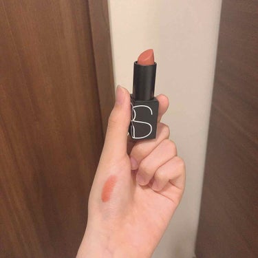 NARS リップスティックのクチコミ「私的最強モテリップをご紹介します！ 

NARS 
リップスティック　2913
¥3300

.....」（2枚目）