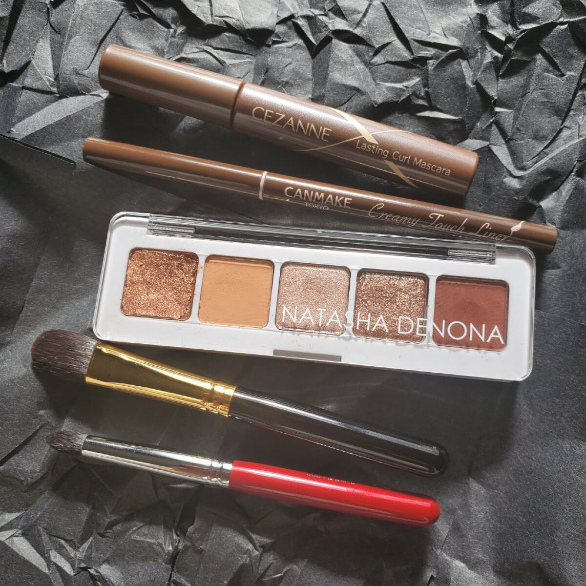 望593 アイシャドウブラシ丸 土筆型/永豊堂/メイクブラシを使ったクチコミ（2枚目）