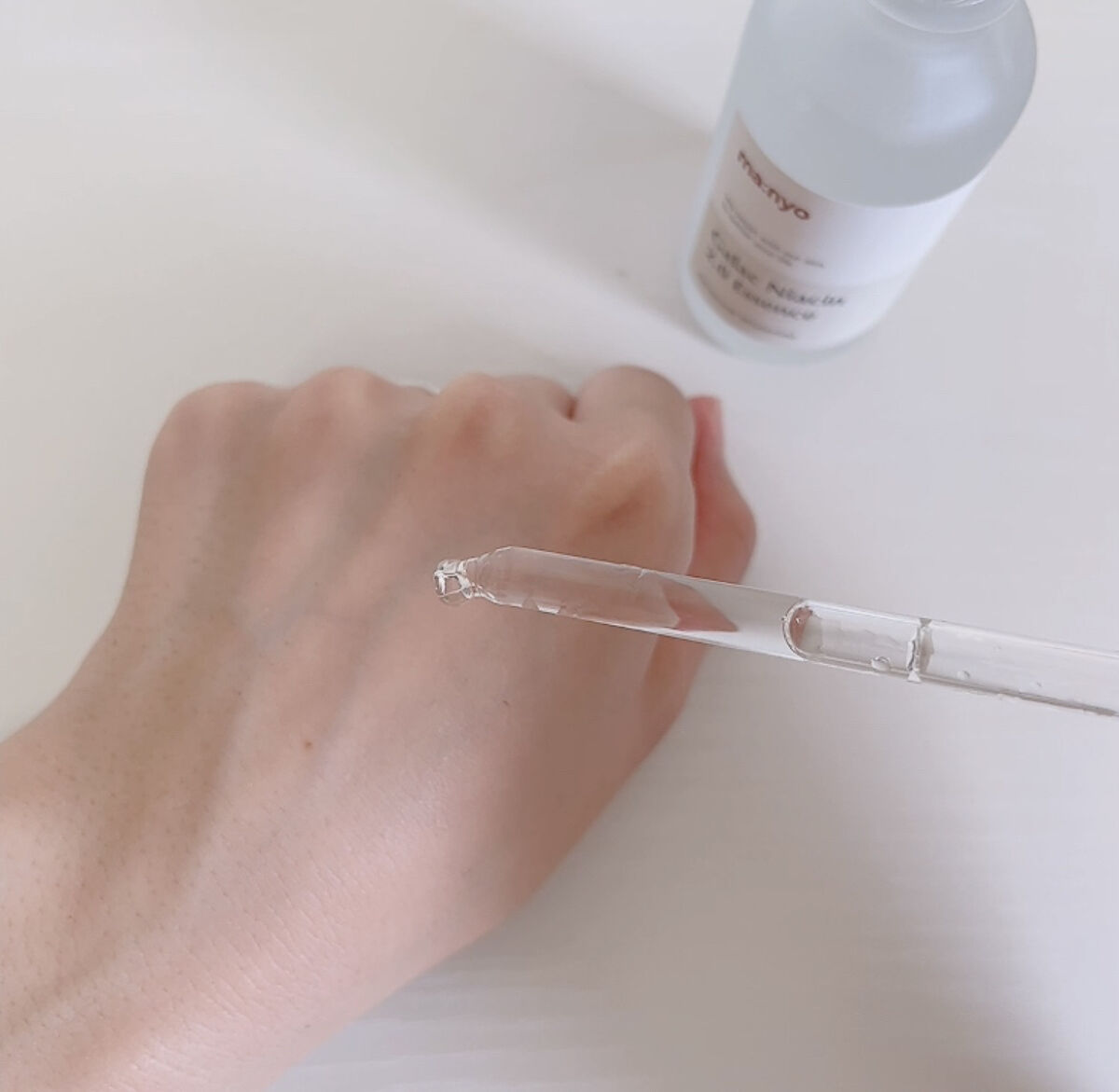 ガラクナイアシン2.0エッセンス/manyo/美容液を使ったクチコミ（3枚目）