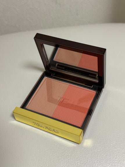 試してみた】シェイド アンド イルミネイト ブラッシュ TOM FORD 試してみた】シェイド アンド イルミネイト ブラッシュ TOM FORD