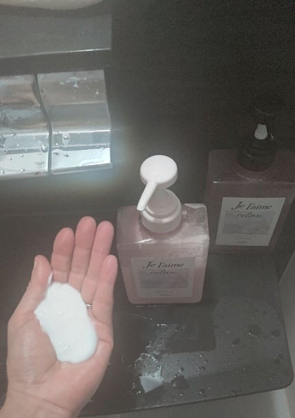 リラックス ミッドナイトリペア シャンプー/ヘアトリートメント (ストレート&グロス)/Je l'aime/市販シャンプーを使ったクチコミ(3枚目)