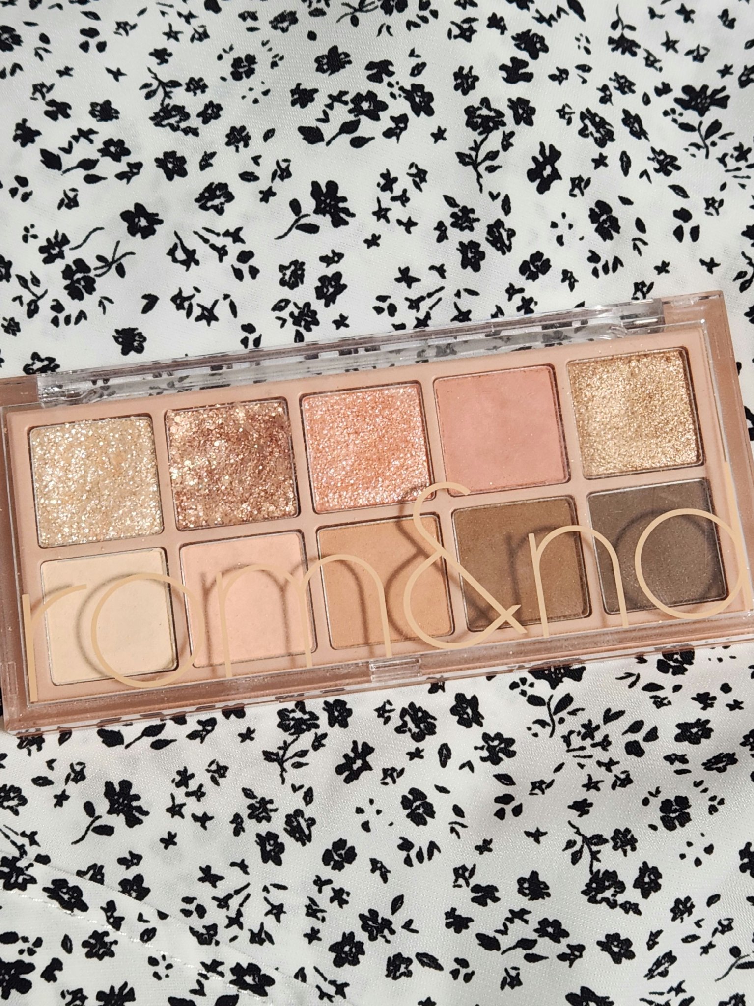 ベターザンパレット 01 パンパスガーデン(PAMPAS GARDEN)/rom&nd/アイシャドウパレットを使ったクチコミ（2枚目）