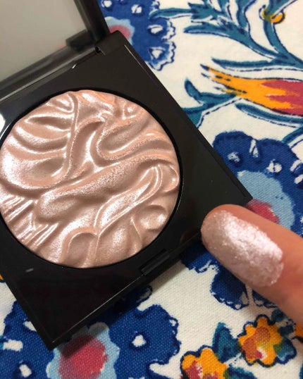 フェイスイルミネーター/ローラ メルシエ/パウダーハイライトを使ったクチコミ(5枚目)