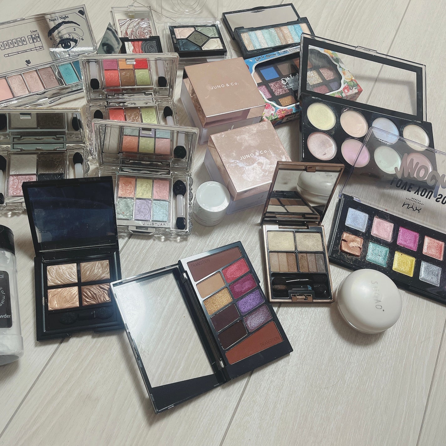 cosmeさん on LIPS 「断捨離コスメ/お気に入りばかりであまり断捨離できる性分ではない..」(2枚目)