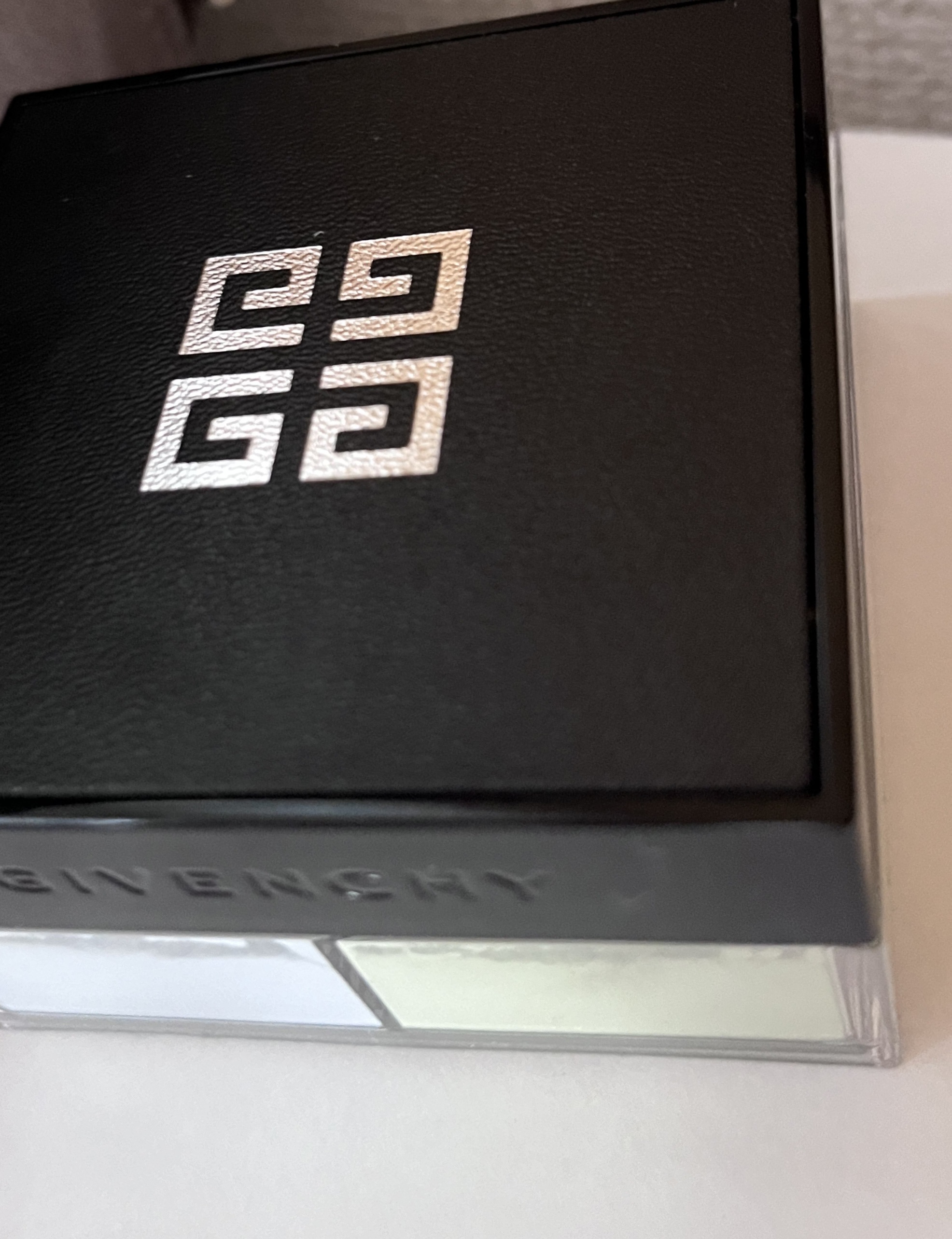 プリズム・リーブル/GIVENCHY/ルースパウダーを使ったクチコミ（3枚目）