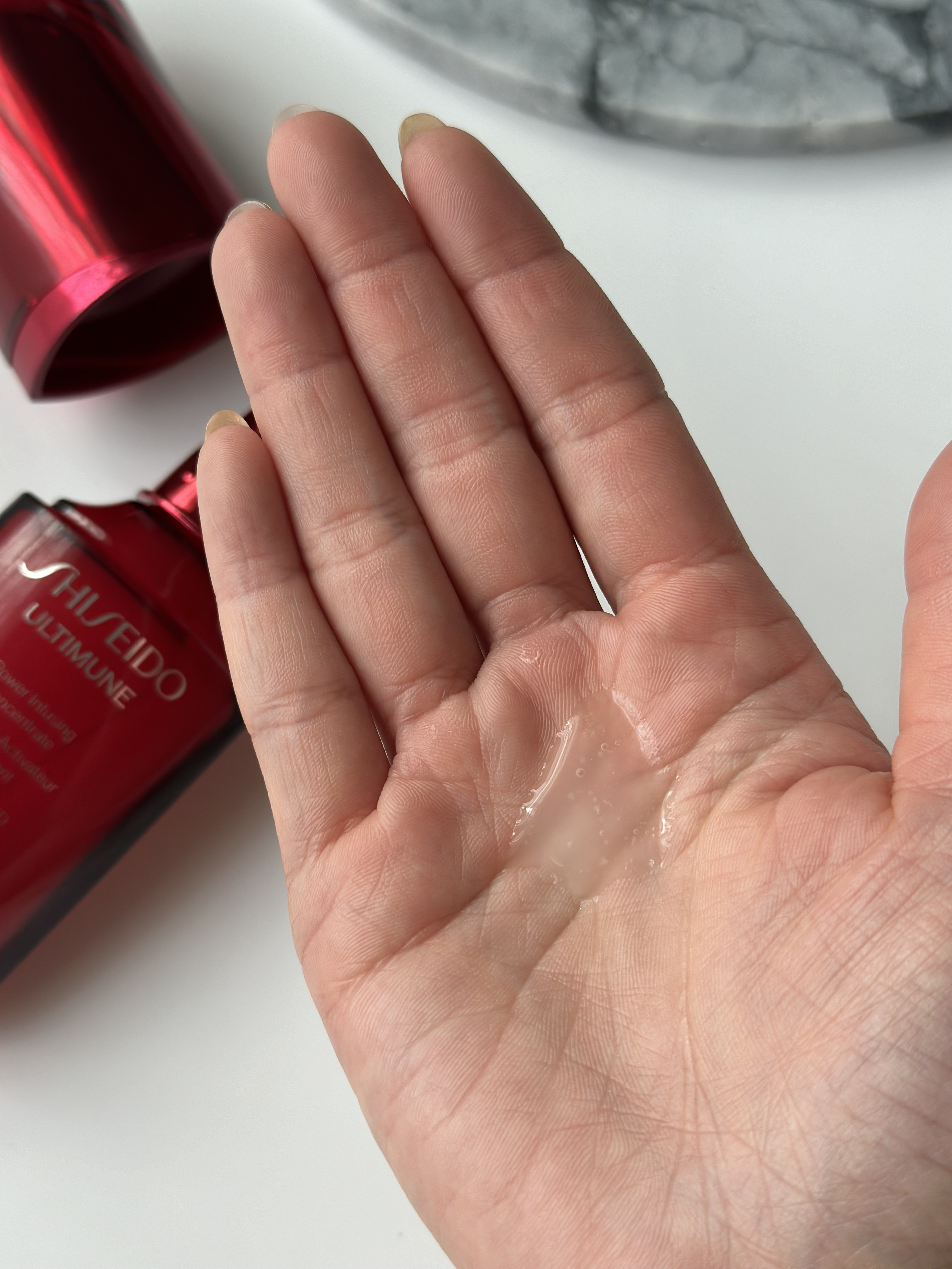 アルティミューン パワライジング コンセントレート Ⅲn/SHISEIDO/美容液を使ったクチコミ（2枚目）