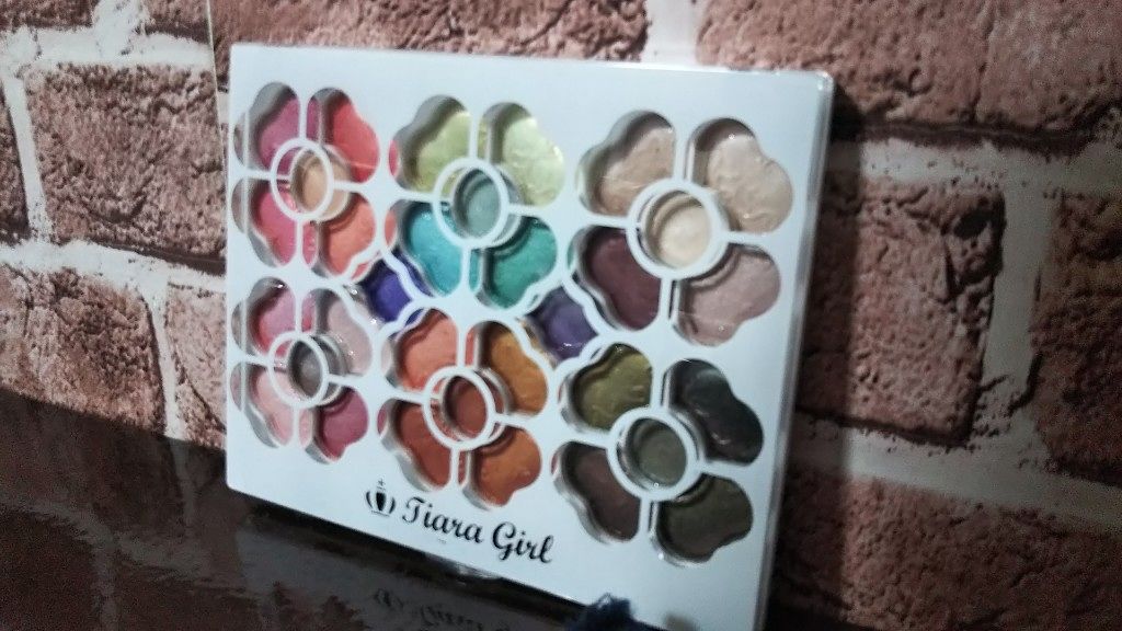 アイカラーパレット/ティアラガール/アイシャドウパレットを使ったクチコミ（1枚目）
