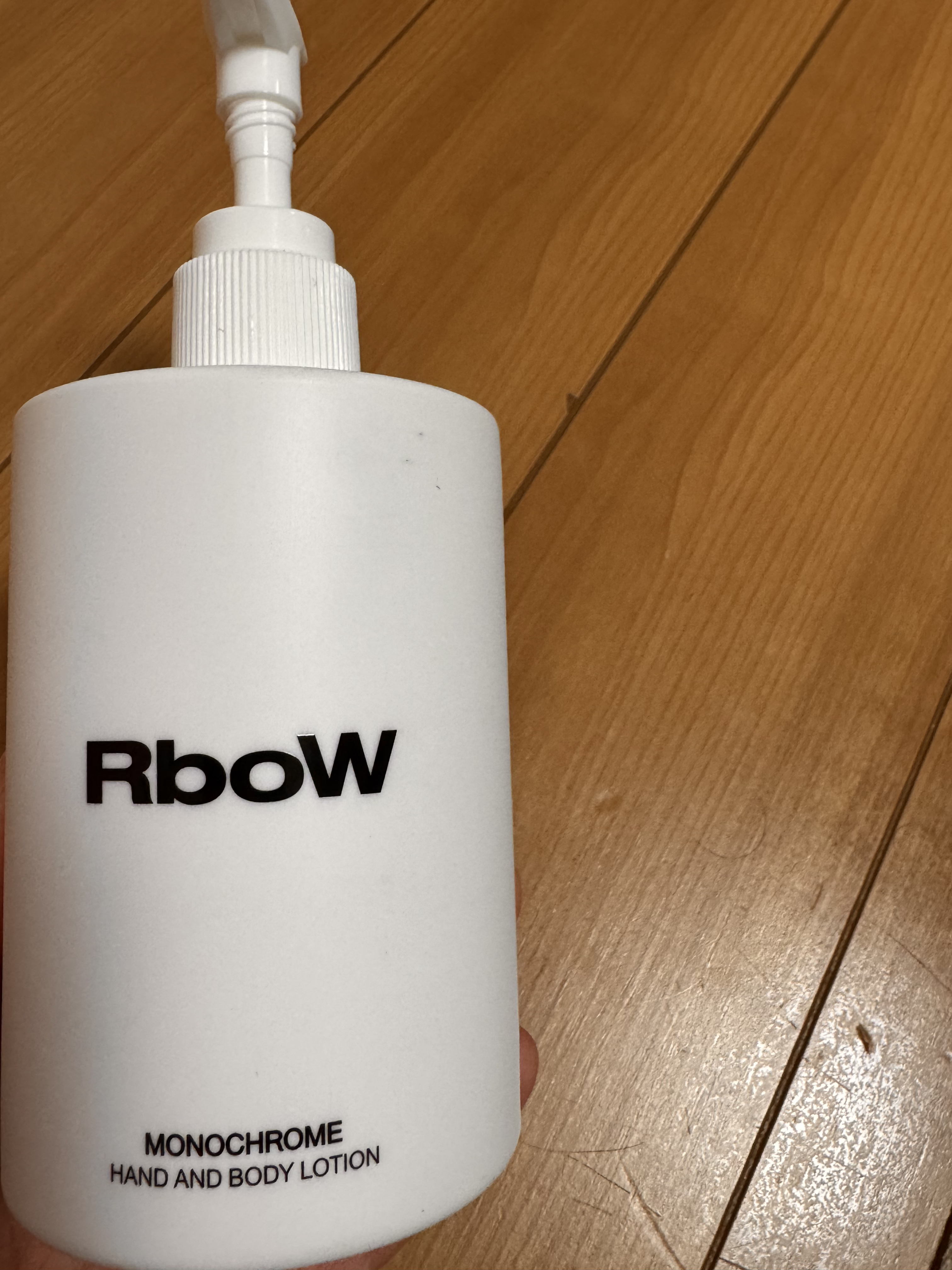 ハンドアンドボディローション - MONOCHROME/RboW/ボディローションを使ったクチコミ（3枚目）