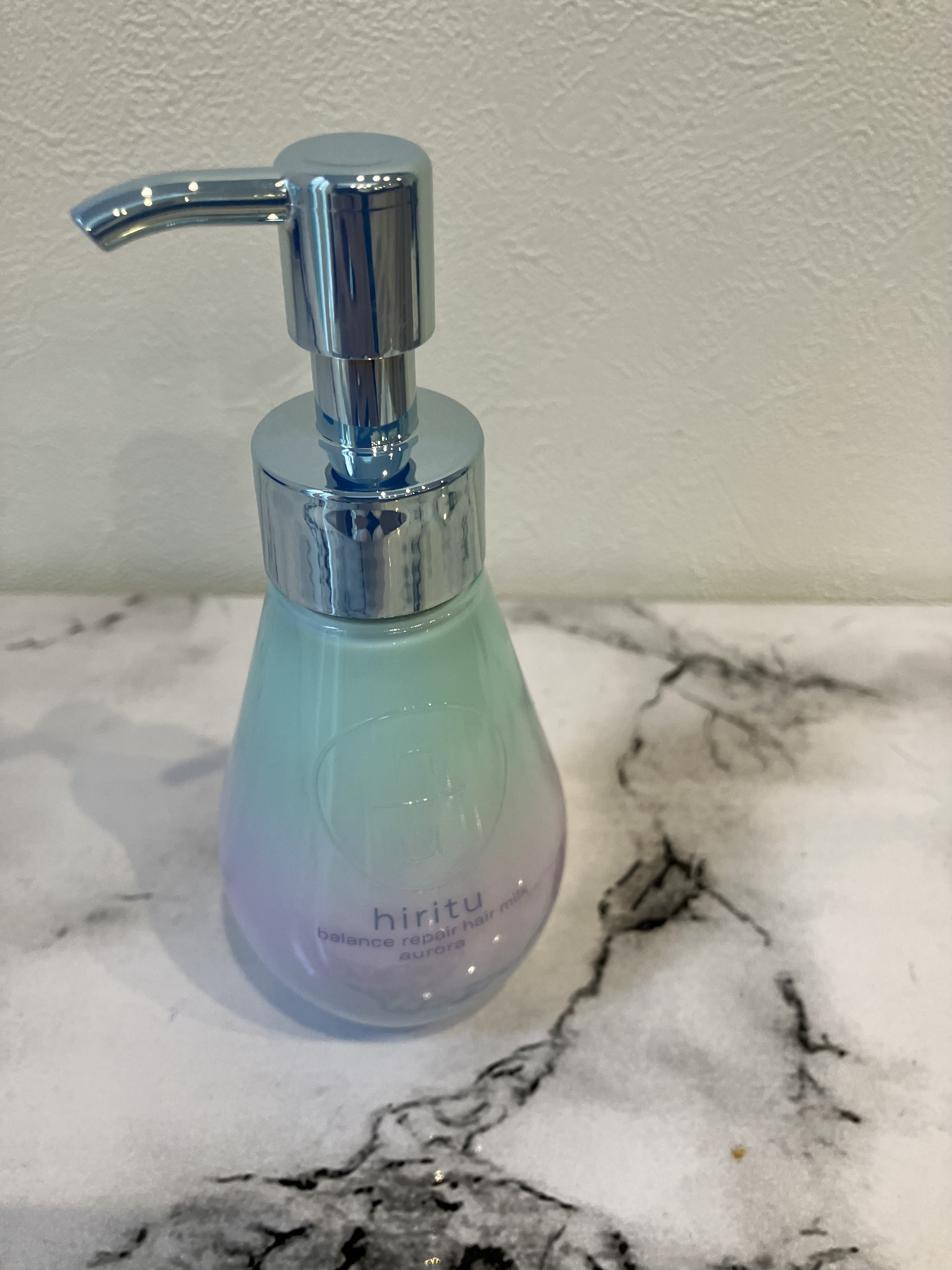 ヒリツ バランスリペアヘアミルク オーロラ/hiritu/ヘアミルクを使ったクチコミ（3枚目）