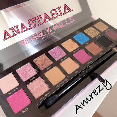 アナスタシア ビバリーヒルズ Amrezy Anastasia Beverly Hillsのクチコミ「ラメラメ、ピンクのパケが
とてつもなく可愛すぎる❤️

☆ANASTASIA BEVERLY .....」（1枚目）