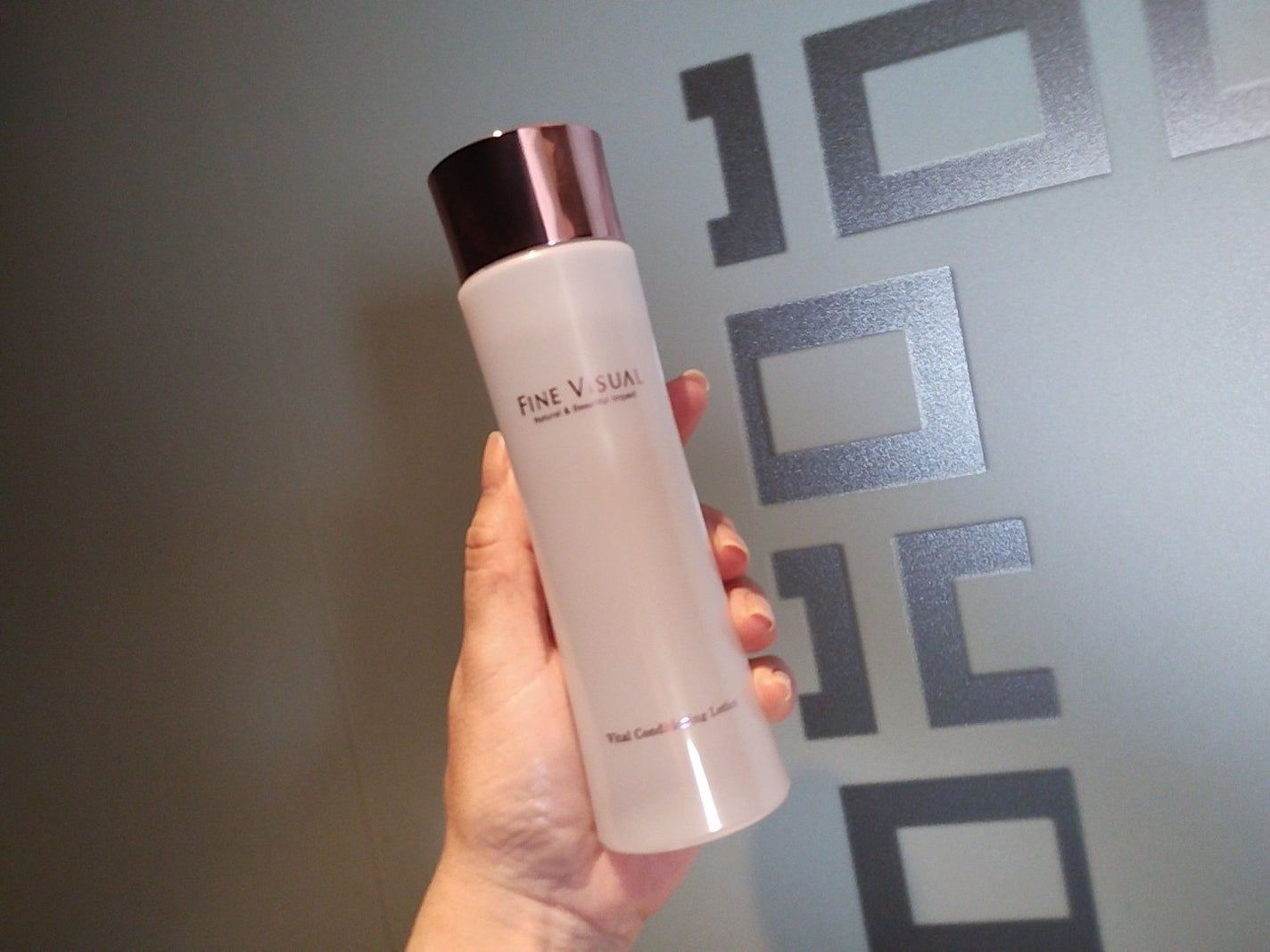 mcgroupakiko on LIPS 「花粉の季節、普段は刺激しないように肌ケアを行いますが、ティッシ..」(2枚目)