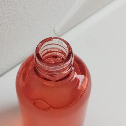 chohoho_s on LIPS 「Lycopureセラム♯1透き通る赤いボトルが素敵なこちらを使..」(4枚目)