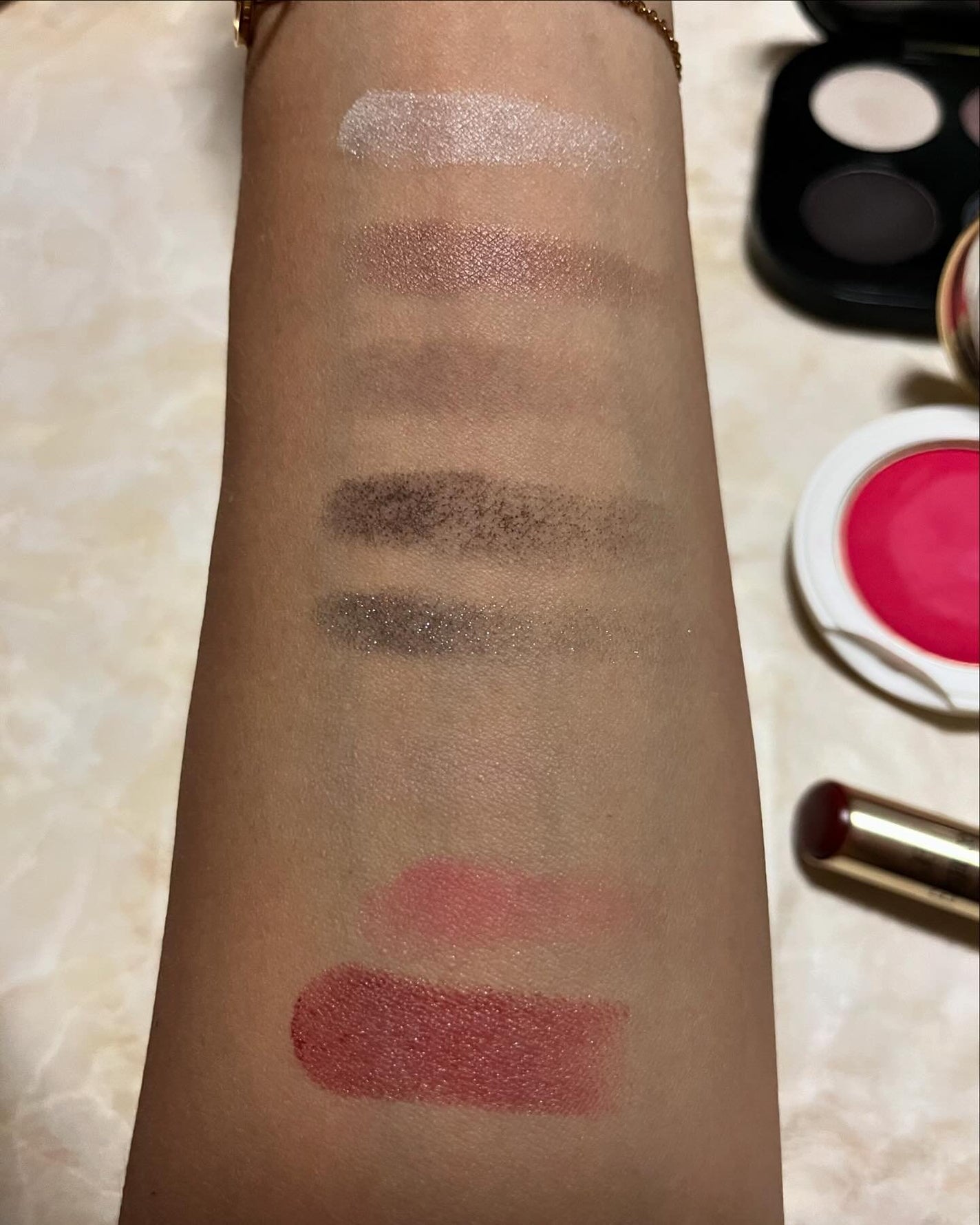 クリーム ブラッシュ/レ・メルヴェイユーズ ラデュレ/ジェル・クリームチークを使ったクチコミ(2枚目)