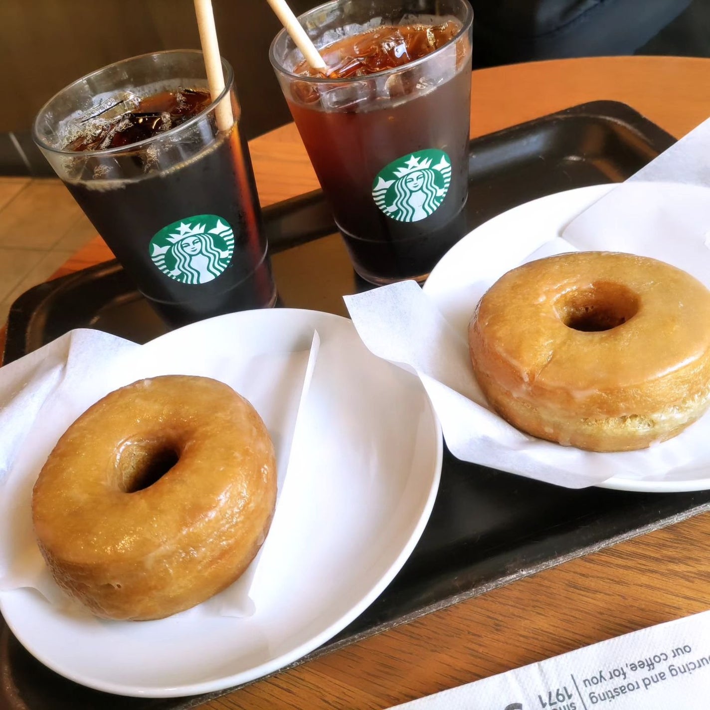 ひろちゃん on LIPS 「Starbucks本日休日ゴールドブリューコーヒーシュガードー..」(4枚目)