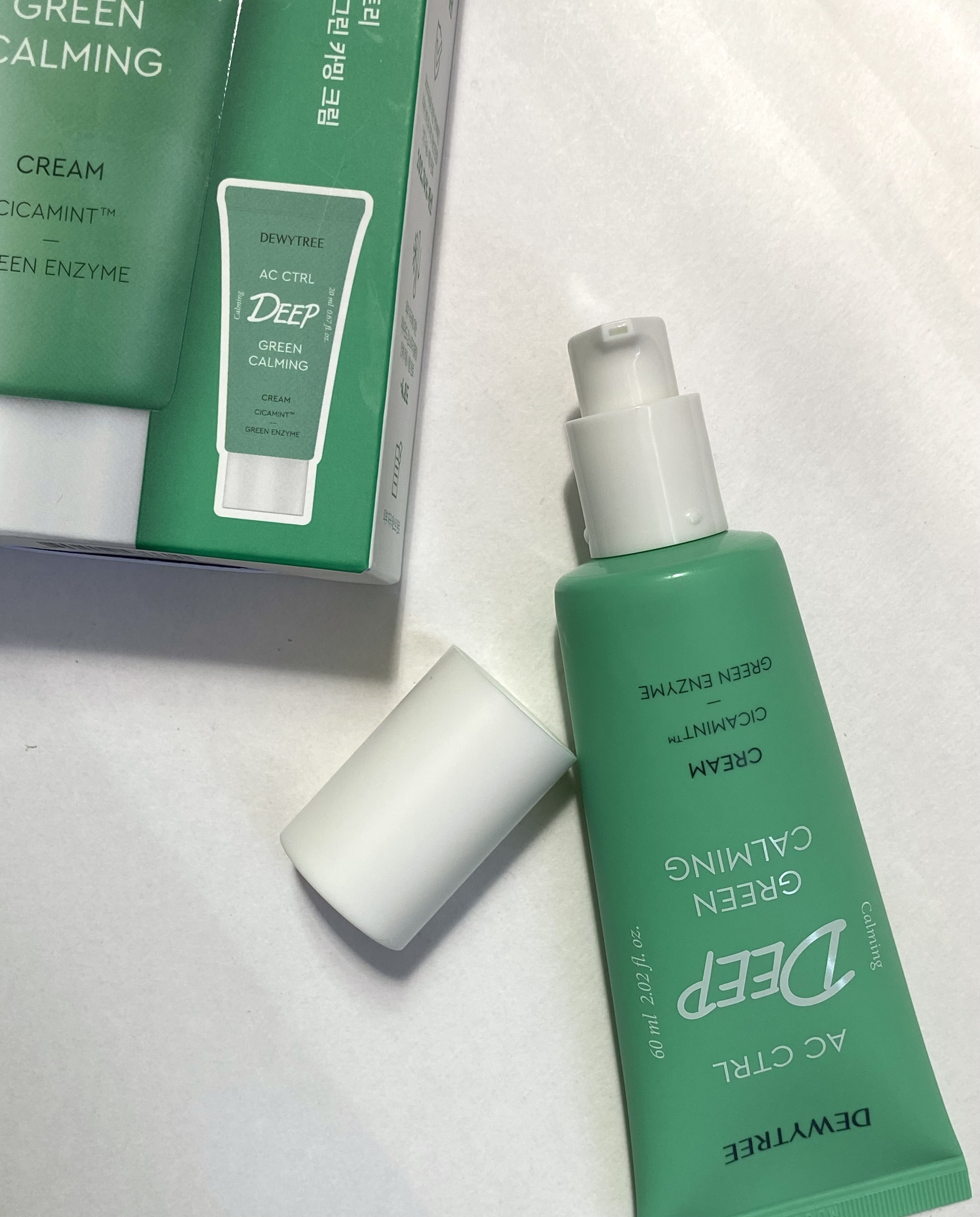 DEWYTREE グリーンカーミングクリームのクチコミ「DEWYTREE💚

ACコントロールディープグリーンカーミングクリーム

敏感肌のための
ク.....」（2枚目）