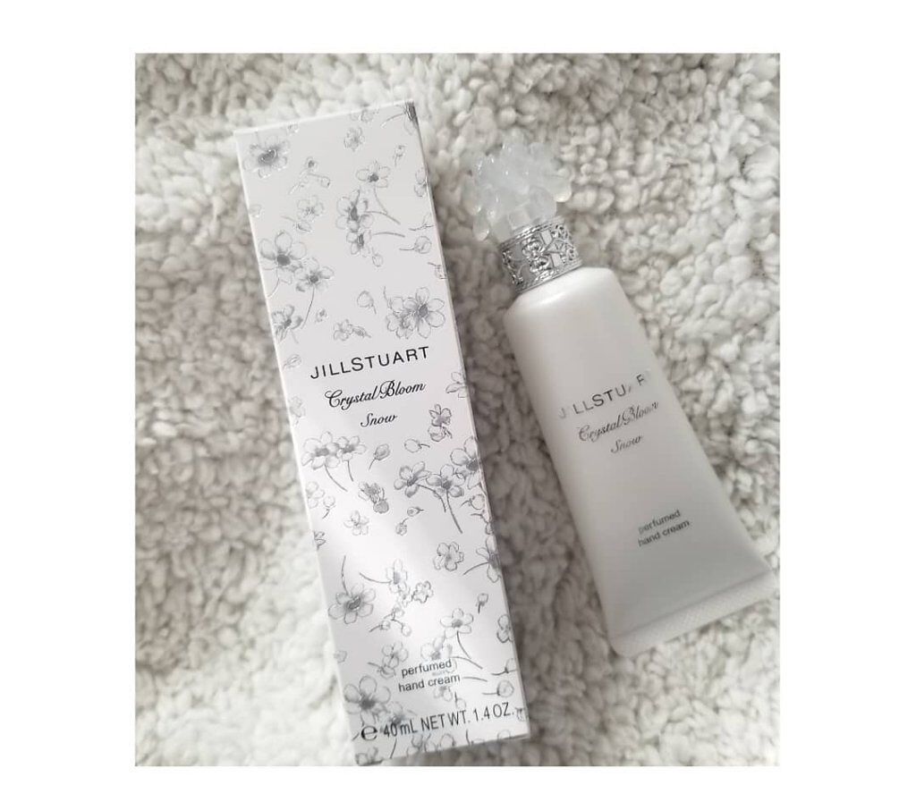 クリスタルブルーム スノー パフュームド ハンドクリーム/JILL STUART/ハンドクリームを使ったクチコミ(1枚目)