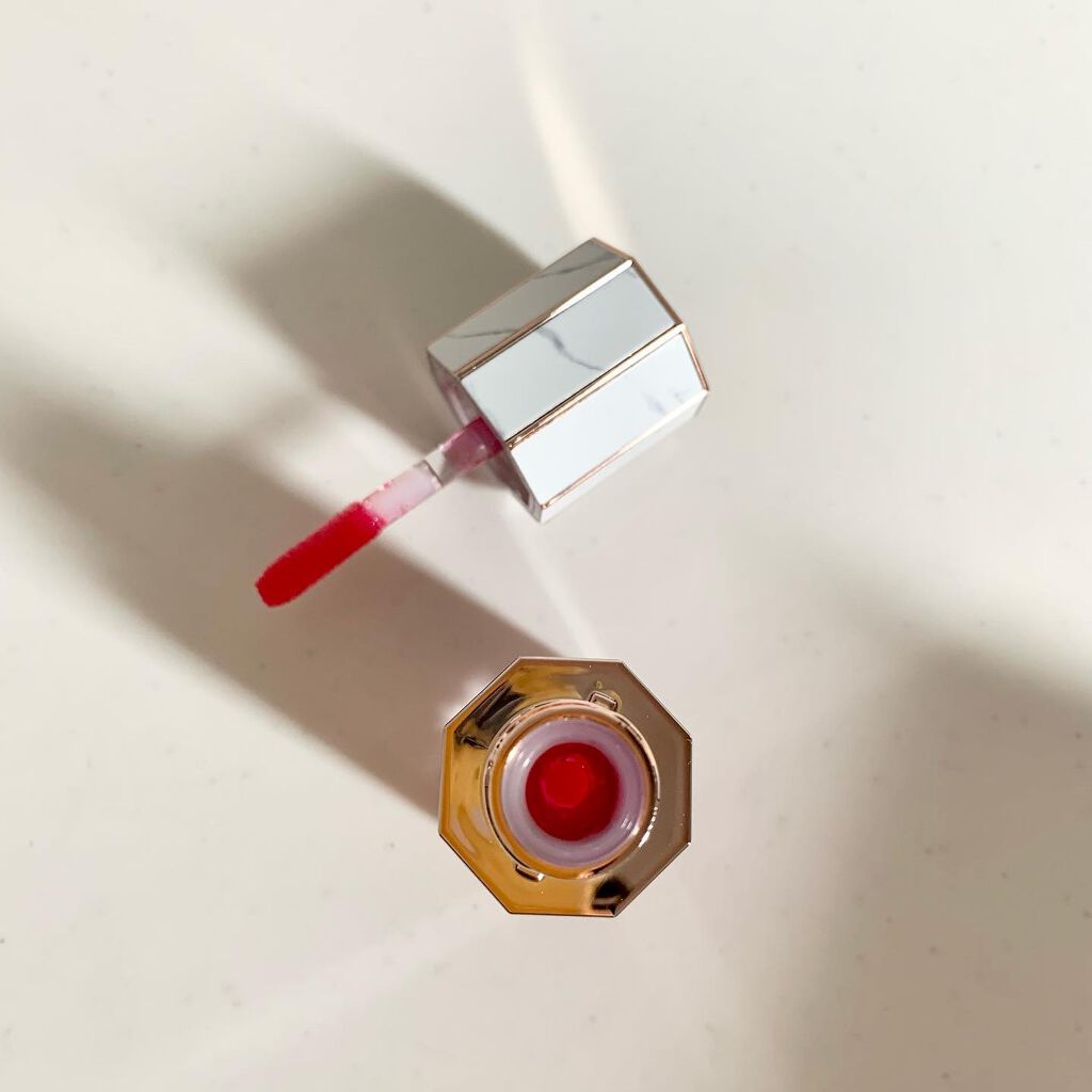 パラダイスオーロラシャインリップトリートメント トワイライト/DEAR DAHLIA/リップグロスを使ったクチコミ（2枚目）