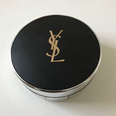 YVES SAINT LAURENT BEAUTE アンクル ド ポー オール アワーズ クッションのクチコミ「はい！！！YSLといえばファンデーションですよね！💕💕わたしは、YSLだけでなくファンデーショ.....」（1枚目）